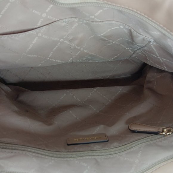 Michael kors bag with yellow stripe - Picture 4 of 5